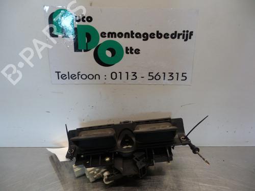 Used Tailgate handle Tailgate handle AUDI ALLROAD C5 (4BH) 2.5 TDI quattro (180 hp) 19589860 19589860