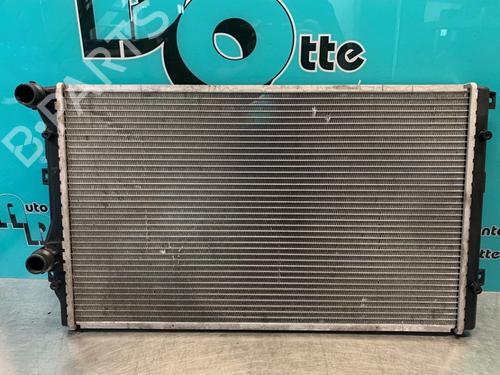 Used Water radiator Water radiator 37185594 37185594