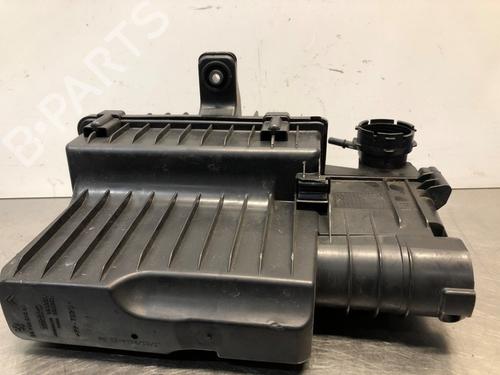 Used Air filter box PEUGEOT 208 I (CA_, CC_) 1.2 VTI 82 (82 hp) 29965607