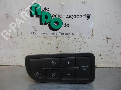 Used Switch FIAT GRANDE PUNTO (199_) 1.2 (65 hp) 19603645