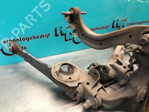 Right rear steering knuckle HONDA CIVIC VIII Saloon (FD, FA) 1.3 IMA (FA3, FD3) | BP28298442M28 