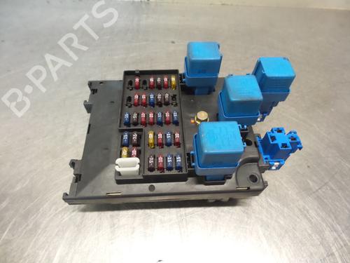 Used Fuse box NISSAN MICRA II (K11) 1.3 i 16V (75 hp) 19593857