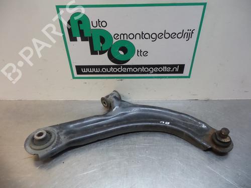 Used Right front suspension arm RENAULT CLIO III (BR0/1, CR0/1) 1.2 16V (BR02, BR0J, BR11, CR02, CR0J, CR11) (75 hp) 19606079