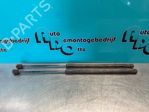 Used Tailgate lift support FORD FIESTA VI (CB1, CCN) 1.25 (60 hp) 27270729