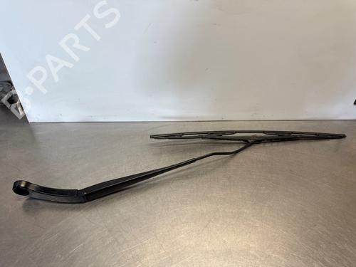 Used Front windshield wiper arm FIAT SCUDO Van (270_, 272_) 1.6 D Multijet (90 hp) 28807443