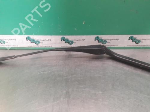 Used Front windshield wiper arm BMW 1 (E87) 116 i (115 hp) 19616256