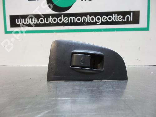 Used Switch TOYOTA AVENSIS Estate (_T25_) 1.8 VVT-i (ZZT251_, ZZT251R) (129 hp) 19605608