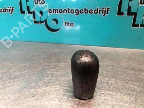 Used Shift knob MITSUBISHI MIRAGE / SPACE STAR VI Hatchback (A0_A) 1.0 (A05A) (71 hp) 28297530