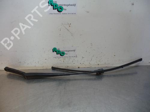 Used Front windshield wiper arm VW GOLF V (1K1) 1.6 FSI (115 hp) 19604379