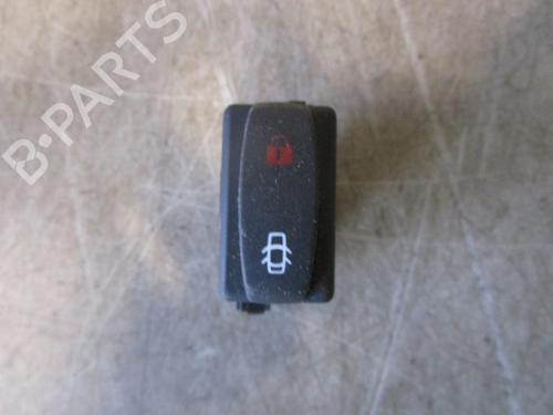 Used Switch OPEL VIVARO A Van (X83) 1.9 DTI (F7) (101 hp) 19588370