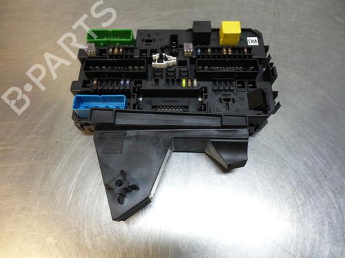 Used Fuse box OPEL ASTRA H Estate (A04) 1.7 CDTI (L35) (80 hp) 19594482