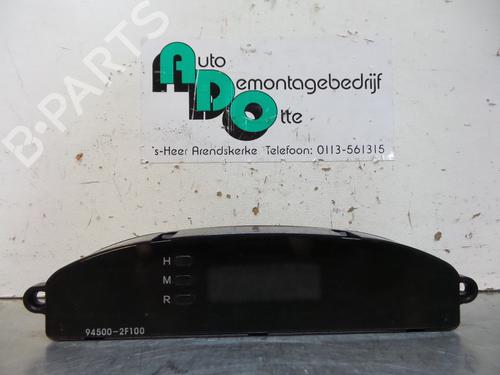 Used Display monitor KIA CERATO I Hatchback (LD) 1.6 (105 hp) 19602075