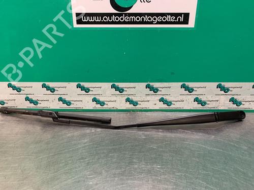 Used Front windshield wiper arm SEAT IBIZA IV ST (6J8, 6P8) 1.2 TDI (75 hp) 19618332