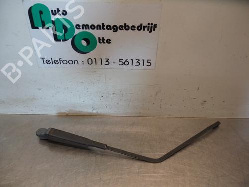 Used Rear windshield wiper arm Rear windshield wiper arm 19592146 19592146