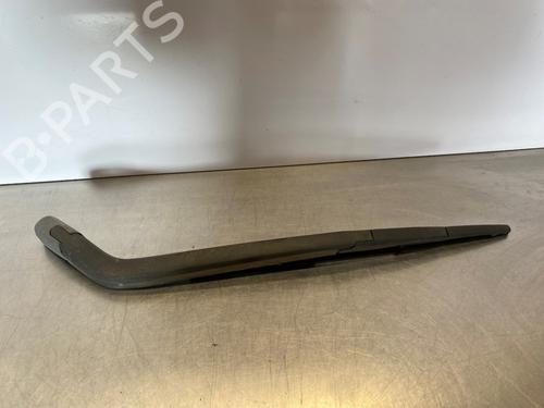 Used Rear windshield wiper arm Rear windshield wiper arm 38232628 38232628
