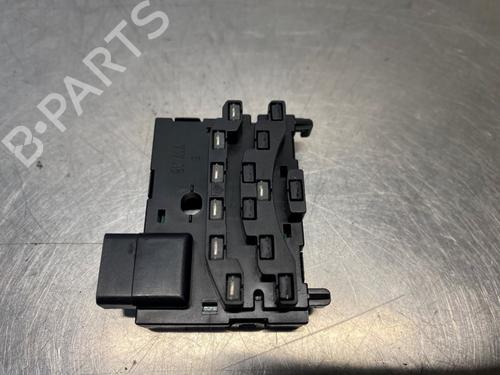 Switch VW GOLF V (1K1) 1.6 FSI | BP28300475I30 