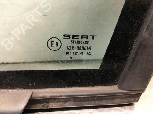 Front left quarter glass SEAT LEON (1P1) 1.4 TSI | BP29932706C111