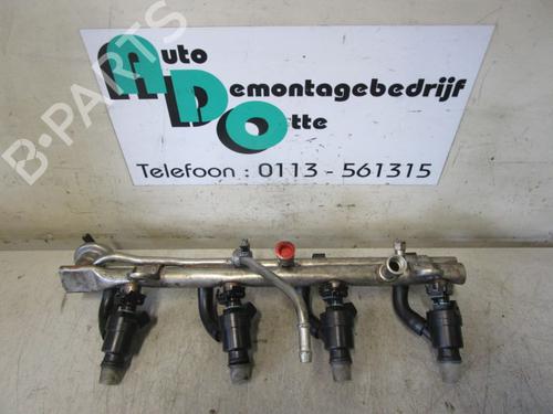 Used Injection rail Injection rail 19587565 19587565