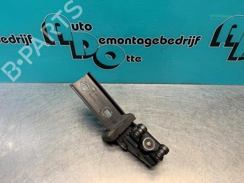 Used Hinge/Door check strap OPEL VIVARO A Van (X83) 1.9 DTI (F7) (101 hp) 19629071