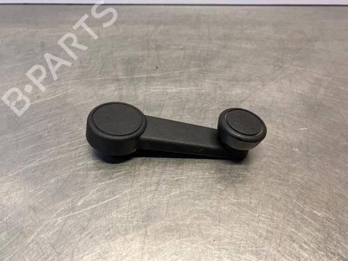 Poignée intérieure FORD FIESTA VI (CB1, CCN) 1.25 (60 hp) 32082075