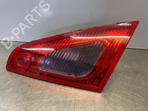 Feu arrière droit MITSUBISHI COLT VI (Z3_A, Z2_A) 1.3 (Z21A) (95 hp) 32082072