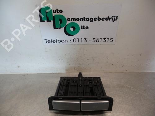 Used Cup/Object holder ALFA ROMEO 147 (937_) 1.6 16V T.SPARK ECO (937.AXA1A, 937.BXA1A) (105 hp) 19591392