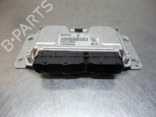 Used Engine control unit (ECU) Engine control unit (ECU) TOYOTA AYGO (_B1_) 1.0 (KGB10_, KGB10R) (68 hp) 19604798 19604798