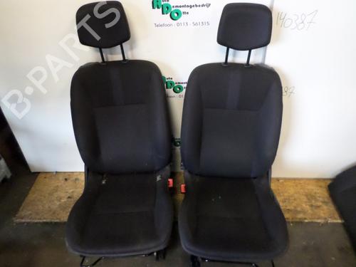 Used Seats set RENAULT CLIO III (BR0/1, CR0/1) 1.5 dCi (BR17, CR17) (86 hp) 19587132