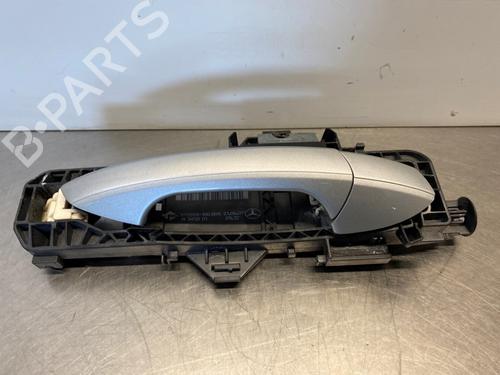 Used Front right exterior door handle MERCEDES-BENZ C-CLASS (W204) C 200 Kompressor (204.041) (184 hp) 29025283