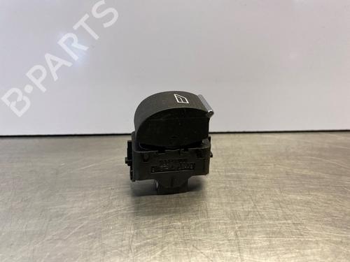 Commutateur FORD FOCUS III Estate Van 1.0 EcoBoost (125 hp) 31302806