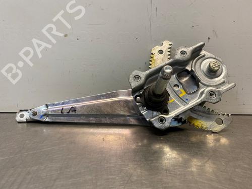 Rudehejsemekanisme venstre bagtil MITSUBISHI MIRAGE / SPACE STAR VI Hatchback (A0_A) 1.0 (A05A) (71 hp) 30696538