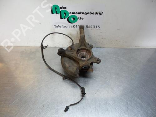 Used Left front steering knuckle TOYOTA YARIS (_P1_) 1.0 (SCP10_, SCP10R) (68 hp) 19595179