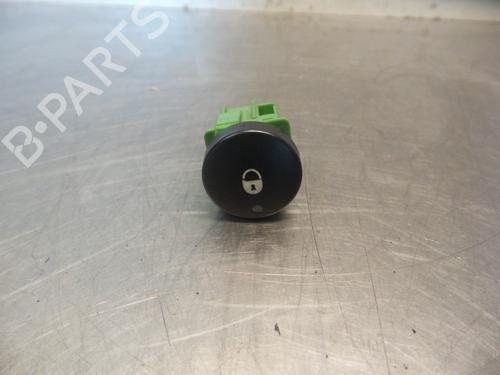 Used Switch Switch PEUGEOT PARTNER Box Body/MPV (5_, G_) 1.9 D (69 hp) 19592766 19592766
