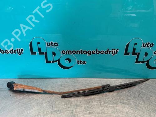 Used Rear windshield wiper arm TOYOTA STARLET (_P8_) 1.3 12V Cat (EP81) (75 hp) 30638841