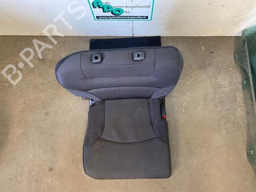 Rear seat MITSUBISHI GRANDIS (NA_W) 2.4 MIVEC (NA4W) | BP19625524C17 