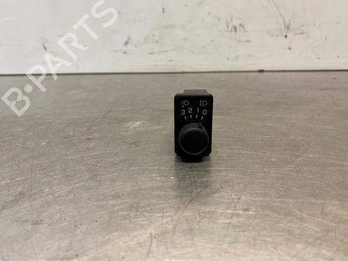 Used Switch NISSAN TERRANO II (R20) 2.7 TDi 4WD (125 hp) 30891405