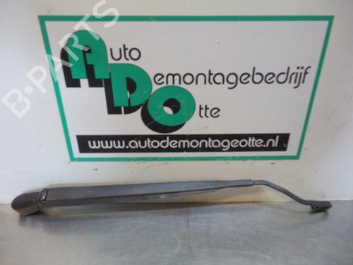 Used Front windshield wiper arm CITROËN C3 Pluriel (HB_) 1.4 (73 hp) 19608009