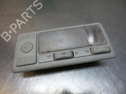 Luz interior Luz interior VW PASSAT B3/B4 Variant (3A5, 35I) 2.0 (115 hp) 19609438 19609438