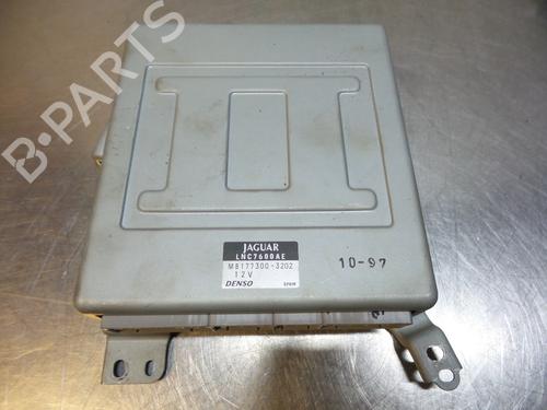 Switch JAGUAR XJ (X308) 3.2 | BP19601833I30 