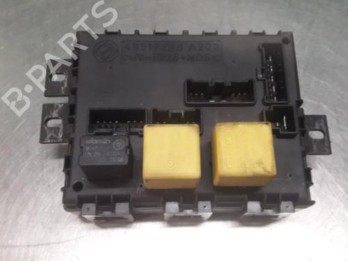 Used Fuse box FIAT MULTIPLA (186_) 1.6 (186AXC1A, 186BMC1A, 186BXC1A) (103 hp) 19615691