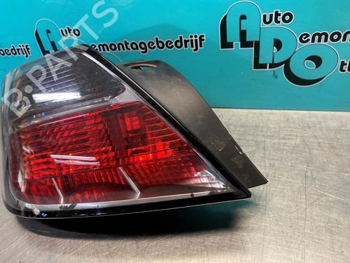 Left taillight OPEL ASTRA H GTC (A04) 1.4 (L08) | BP28299779C34 