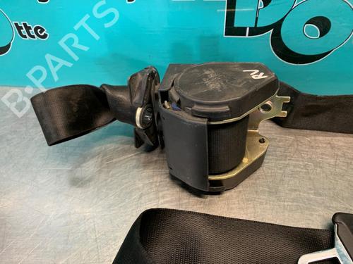 Front right seatbelt BMW 3 Touring (E46) 318 i | BP19588201I25 