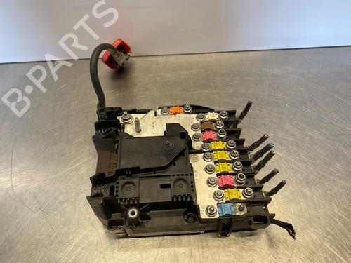 Used Fuse box Fuse box TOYOTA PROACE Van (MDZ_) 2.0 D4d (MDZ6, MDZ5) (177 hp) 36100899 36100899