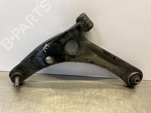Bras de suspension avant gauche MITSUBISHI COLT VI (Z3_A, Z2_A) 1.3 (Z21A) (95 hp) 32082067