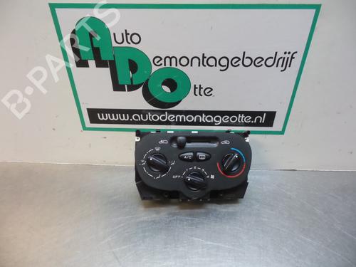 Commande Chauffage PEUGEOT 206 Hatchback (2A/C) 1.4 HDi eco 70 (68 hp) 19606450
