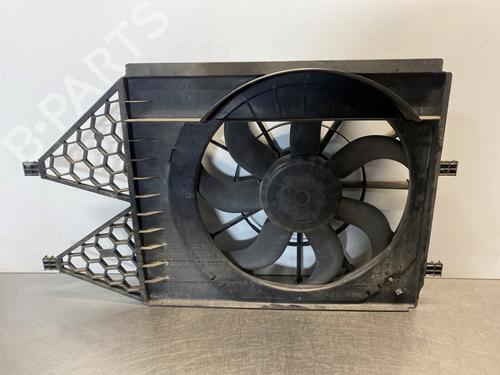 Used Radiator fan SKODA FABIA II Combi (545) 1.2 (70 hp) 28354416