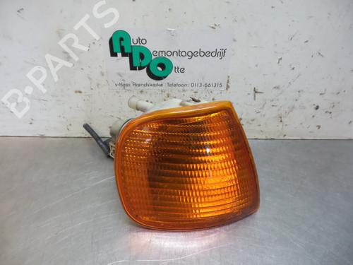 Used Right front indicator VW CADDY II Box Body/MPV (9K9A) 1.9 SDI (64 hp) 19603843