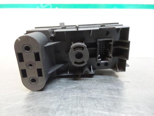 Headlight switch OPEL MERIVA A MPV (X03) 1.4 16V Twinport (E75) | BP19605459I24