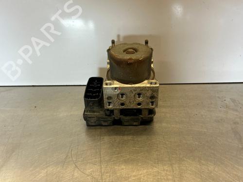 Used ABS pump ABS pump TOYOTA YARIS (_P1_) 1.0 (SCP10_, SCP10R) (68 hp) 38534384 38534384