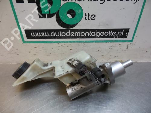 Brake master cylinder MAZDA 3 (BK) 1.3 (BK14) | BP19611457M77 - Image 2